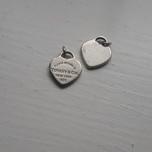 Tiffany & Co. Mini double heart necklace pendant